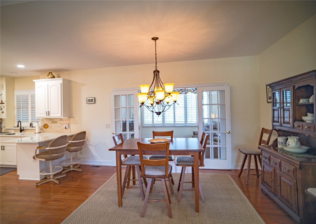409 Colley Lane St. Simons Island, GA 31522 - Photo 4 of 18 Dining Room