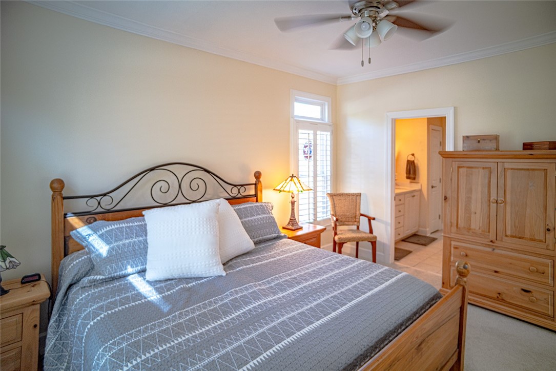 409 Colley Lane St. Simons Island, GA 31522 - Photo 9 of 18 Primary to Bath