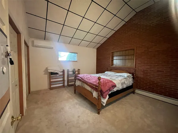 $1,300 | 1392 Marshland Road, Apalachin, NY 13732