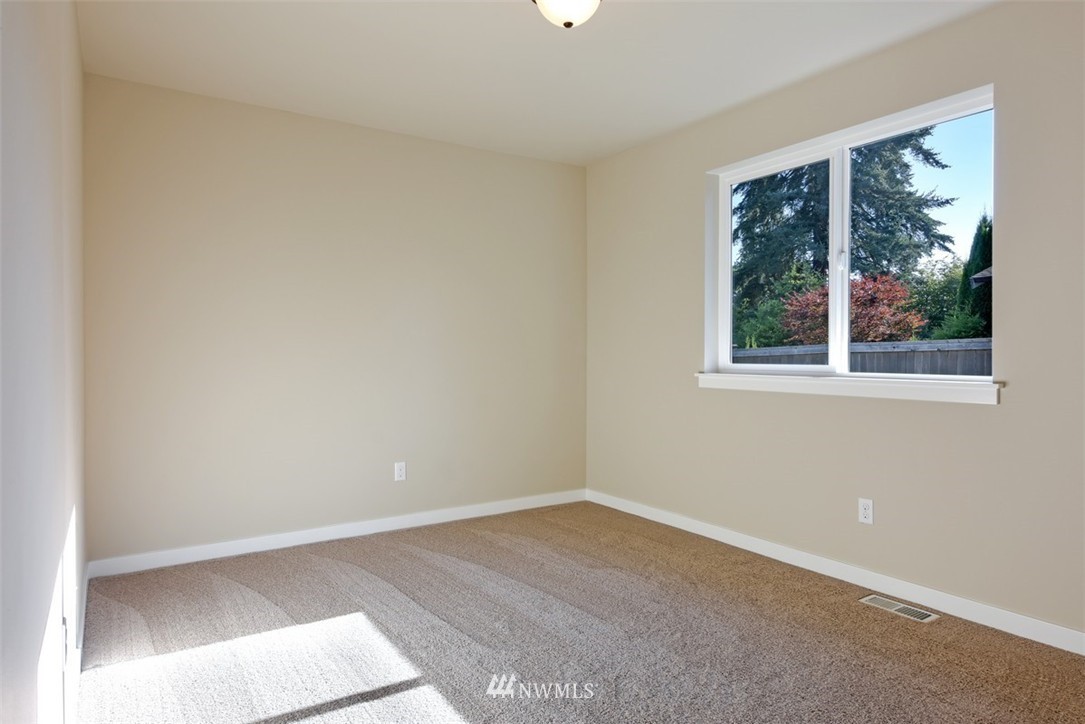 17928 Circle Drive Bothell, WA 98011 - Photo 16 of 23 Gallery Image 16