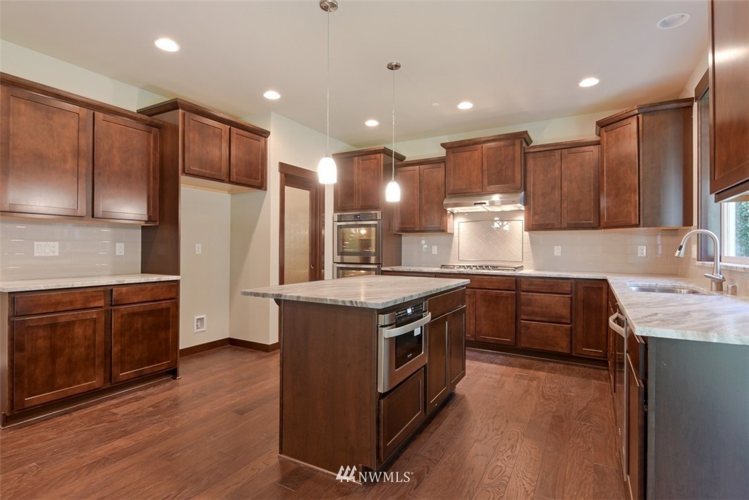17928 Circle Drive Bothell, WA 98011 - Photo 3 of 23 Gallery Image 3
