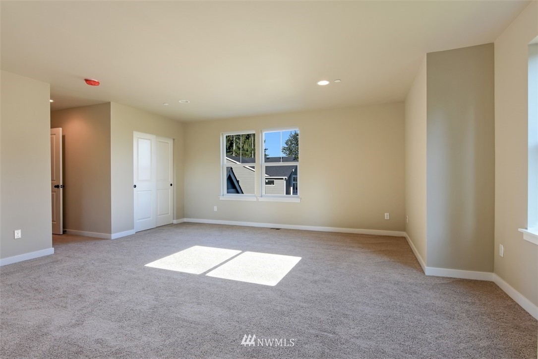 17928 Circle Drive Bothell, WA 98011 - Photo 21 of 23 Gallery Image 21