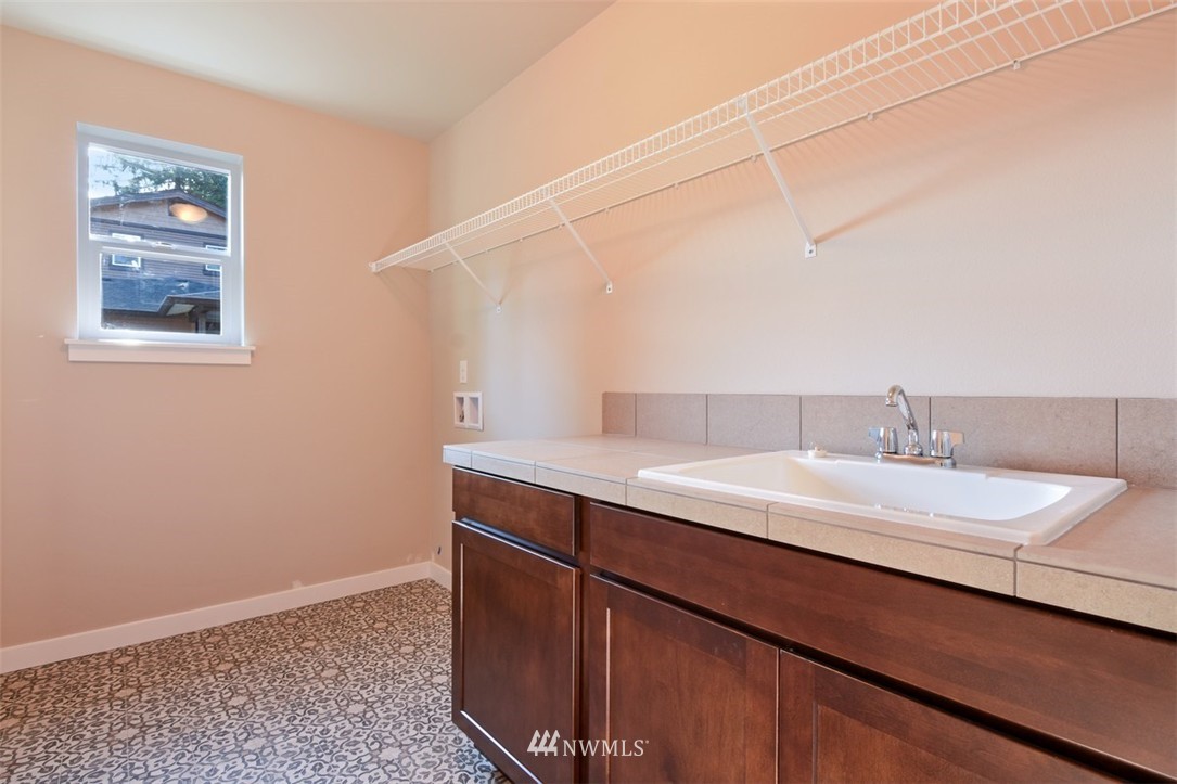 17928 Circle Drive Bothell, WA 98011 - Photo 22 of 23 Gallery Image 22