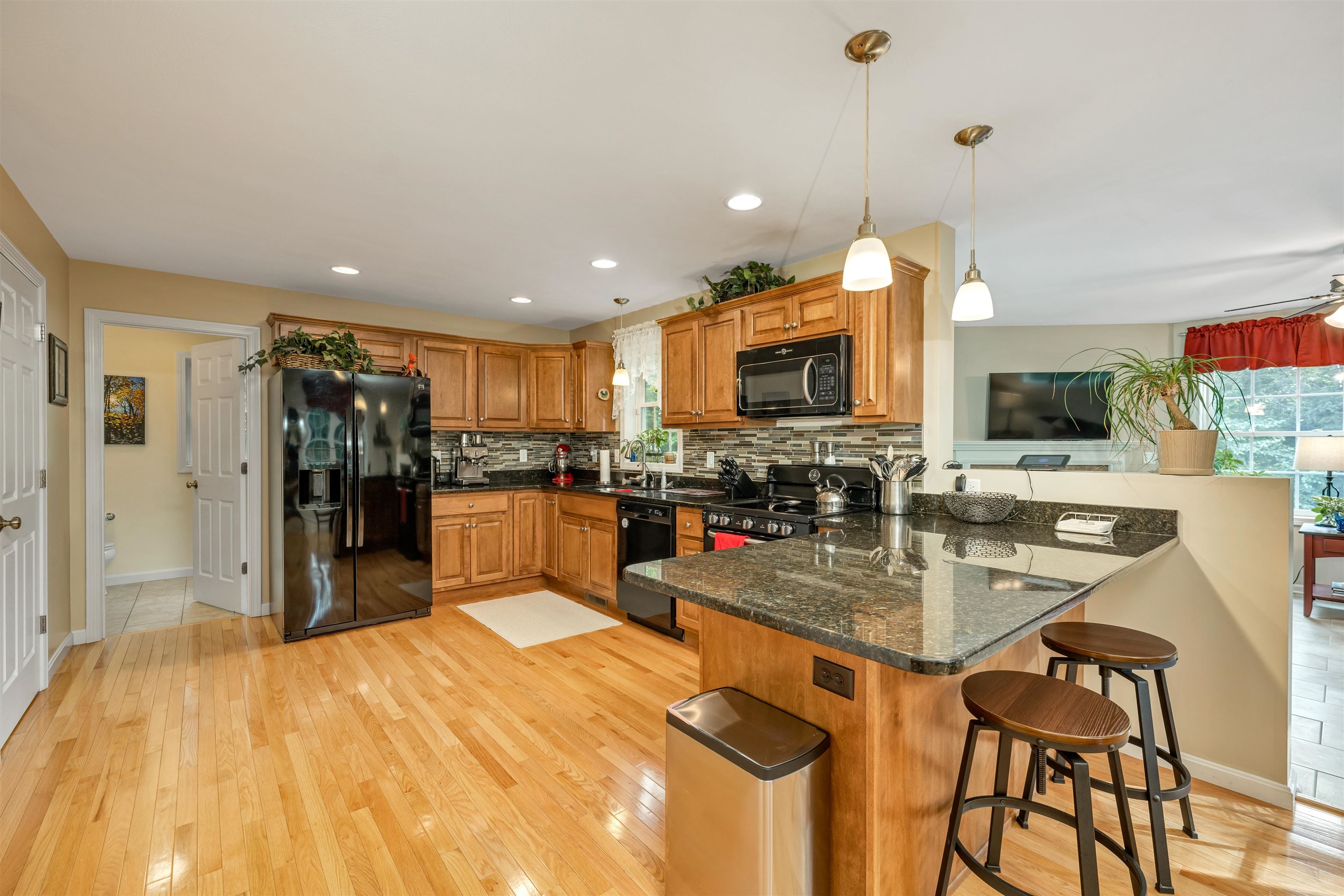 1 Parson's Way Bow, NH 03304 - Photo 4 of 38 Gallery Image 4