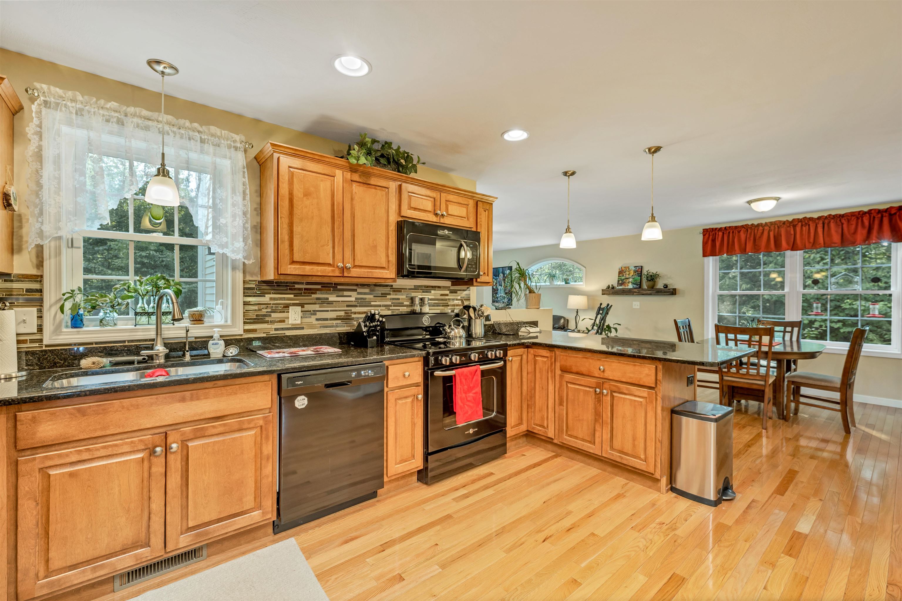 1 Parson's Way Bow, NH 03304 - Photo 5 of 38 Gallery Image 5