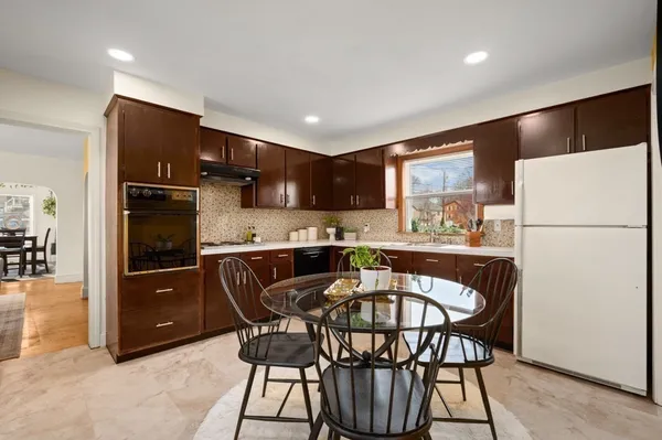 $429,900 | 19 Juniper Street, Lowell, MA 01852