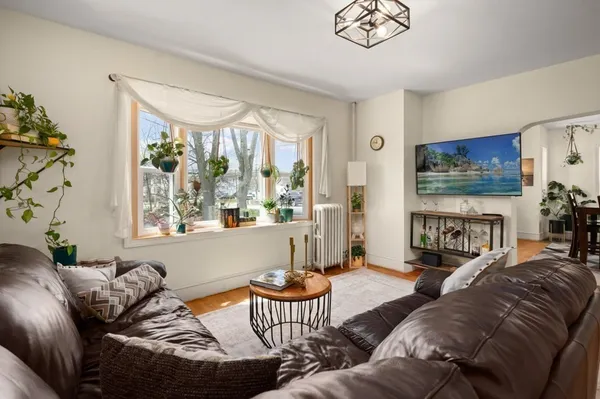 $429,900 | 19 Juniper Street, Lowell, MA 01852