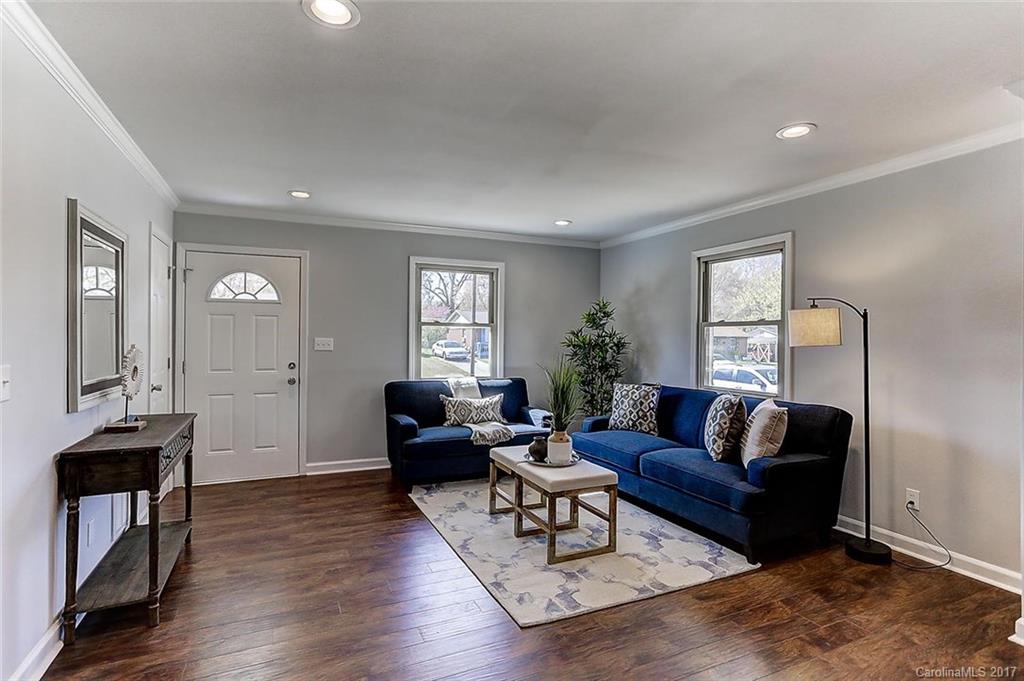 4301 Colebrook Road, Unit 9 Charlotte, NC 28215 - Photo 5 of 18 Gallery Image 5