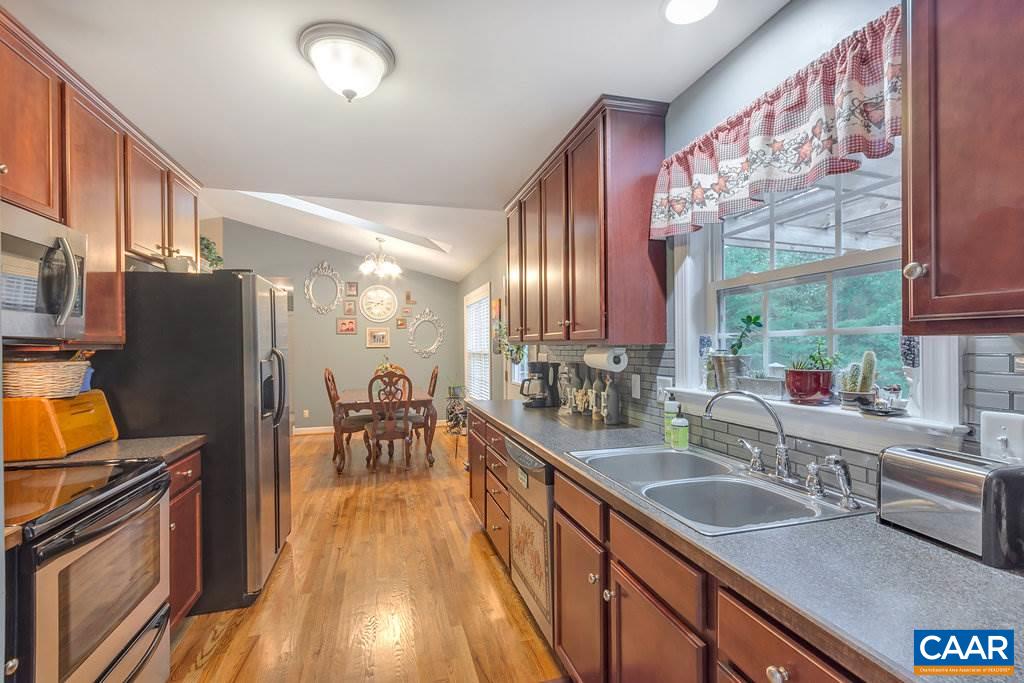 531 Hummingbird Road Scottsville, VA 24590 - Photo 7 of 27 Gallery Image 7