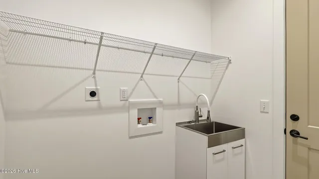 $559,500 | 139 Lancashire Lane, West End, NC 27376