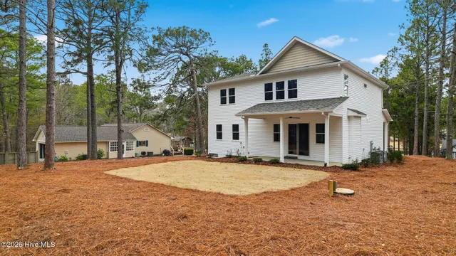 $559,500 | 139 Lancashire Lane, West End, NC 27376