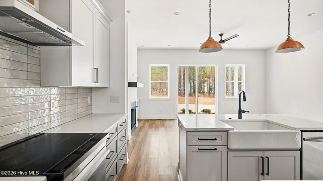 $559,500 | 139 Lancashire Lane, West End, NC 27376