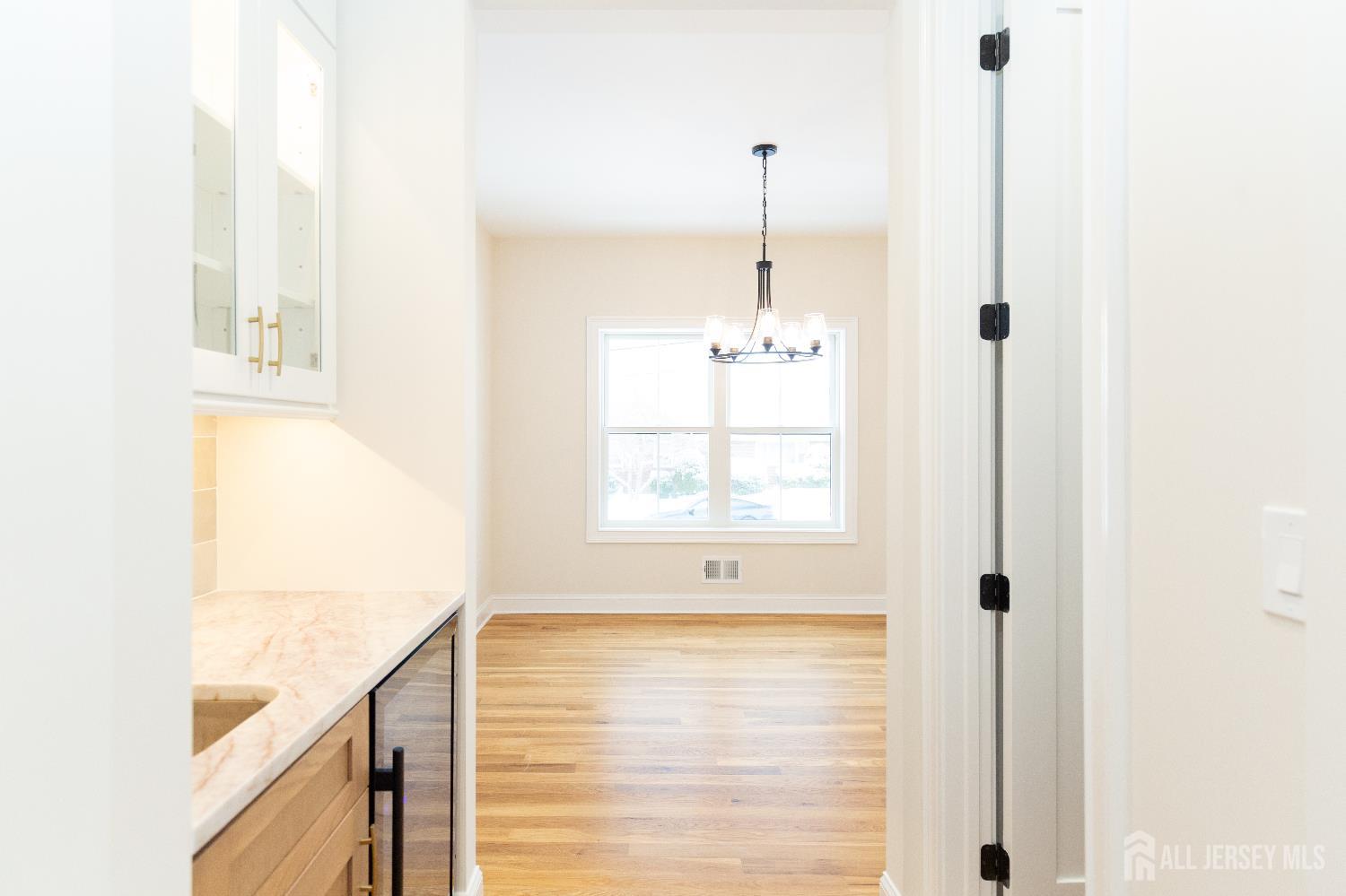 86 Albert Avenue Edison, NJ 08837 - Photo 13 of 73