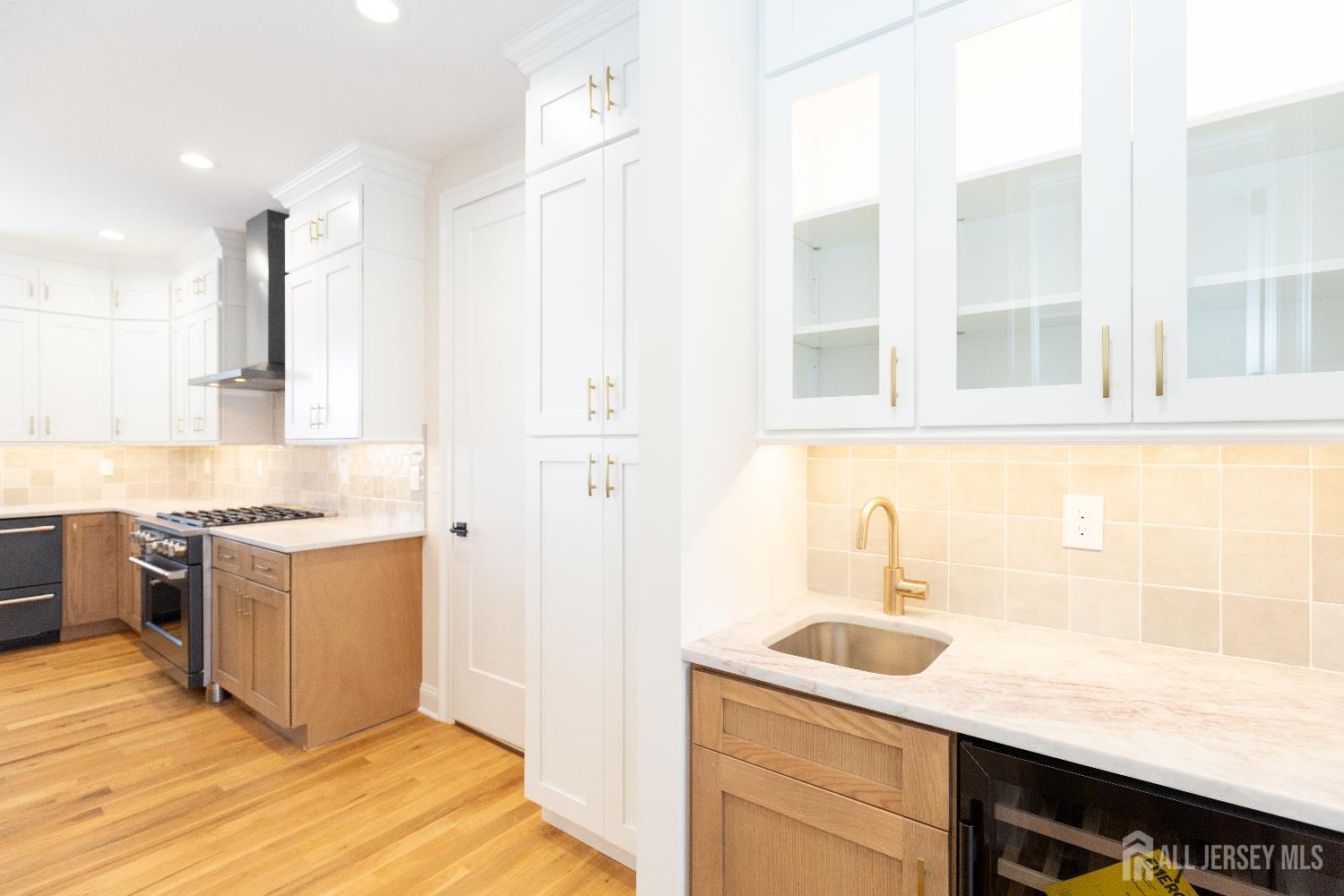 86 Albert Avenue Edison, NJ 08837 - Photo 14 of 73