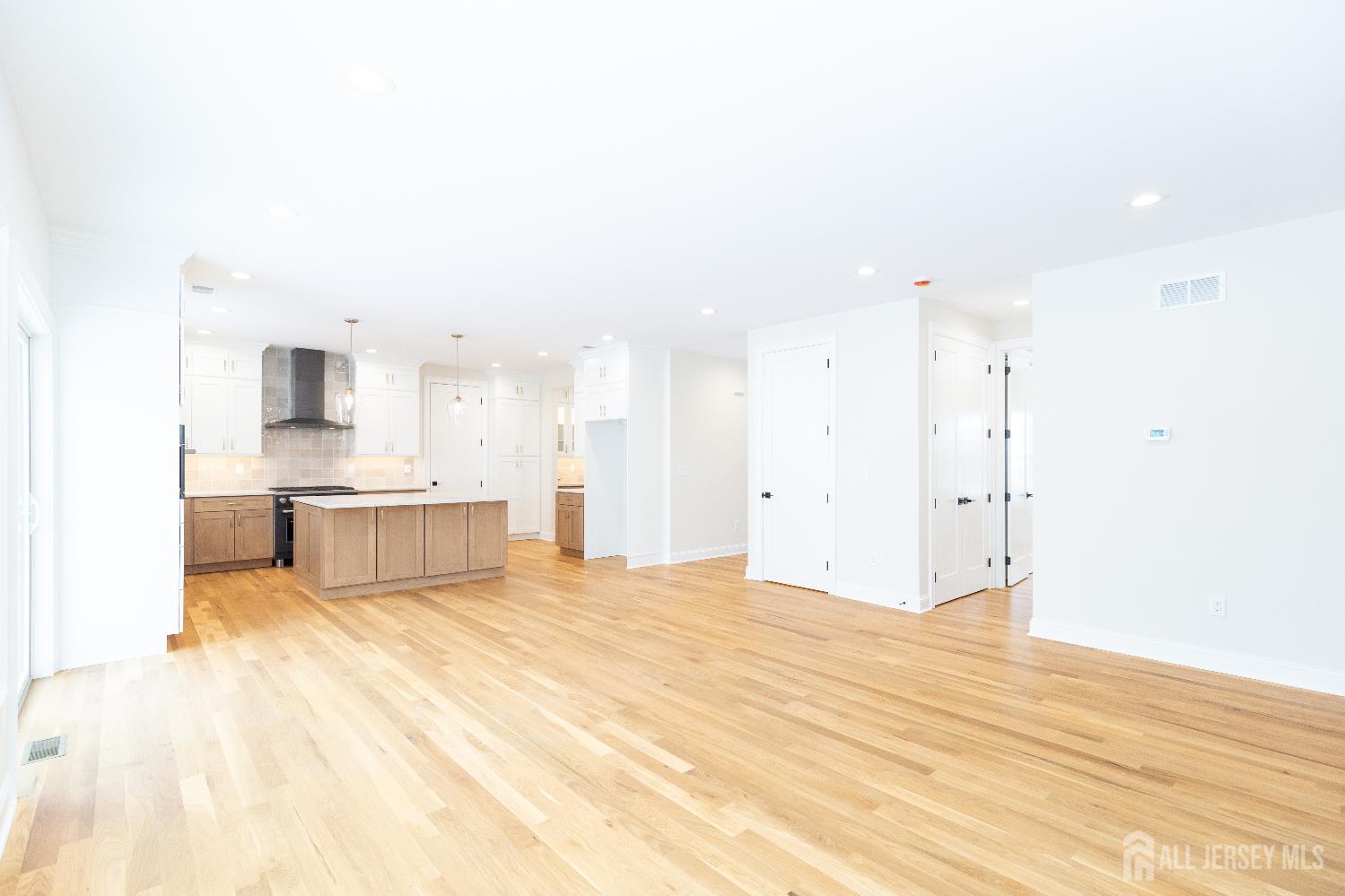 86 Albert Avenue Edison, NJ 08837 - Photo 24 of 73