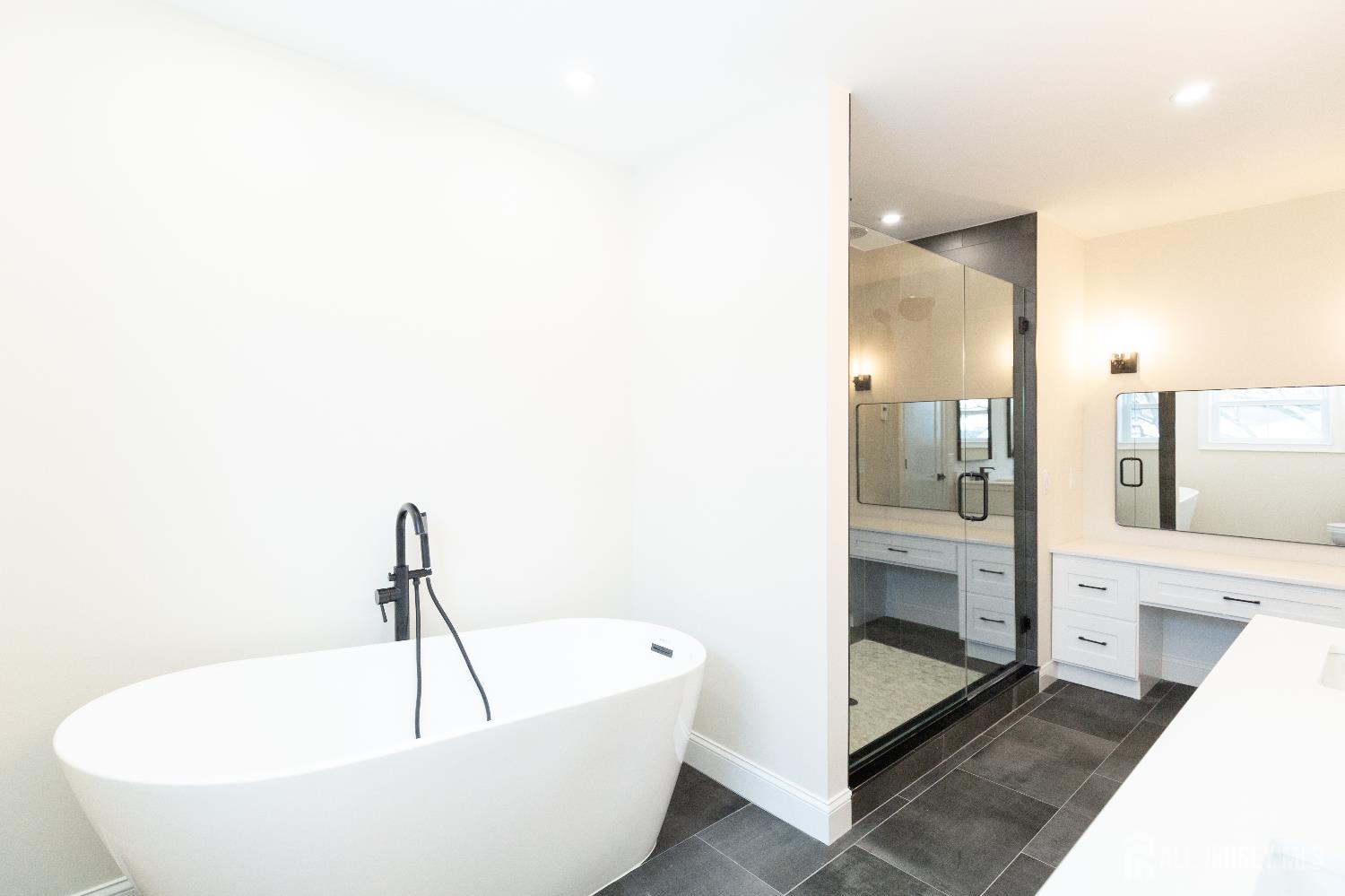 86 Albert Avenue Edison, NJ 08837 - Photo 40 of 73