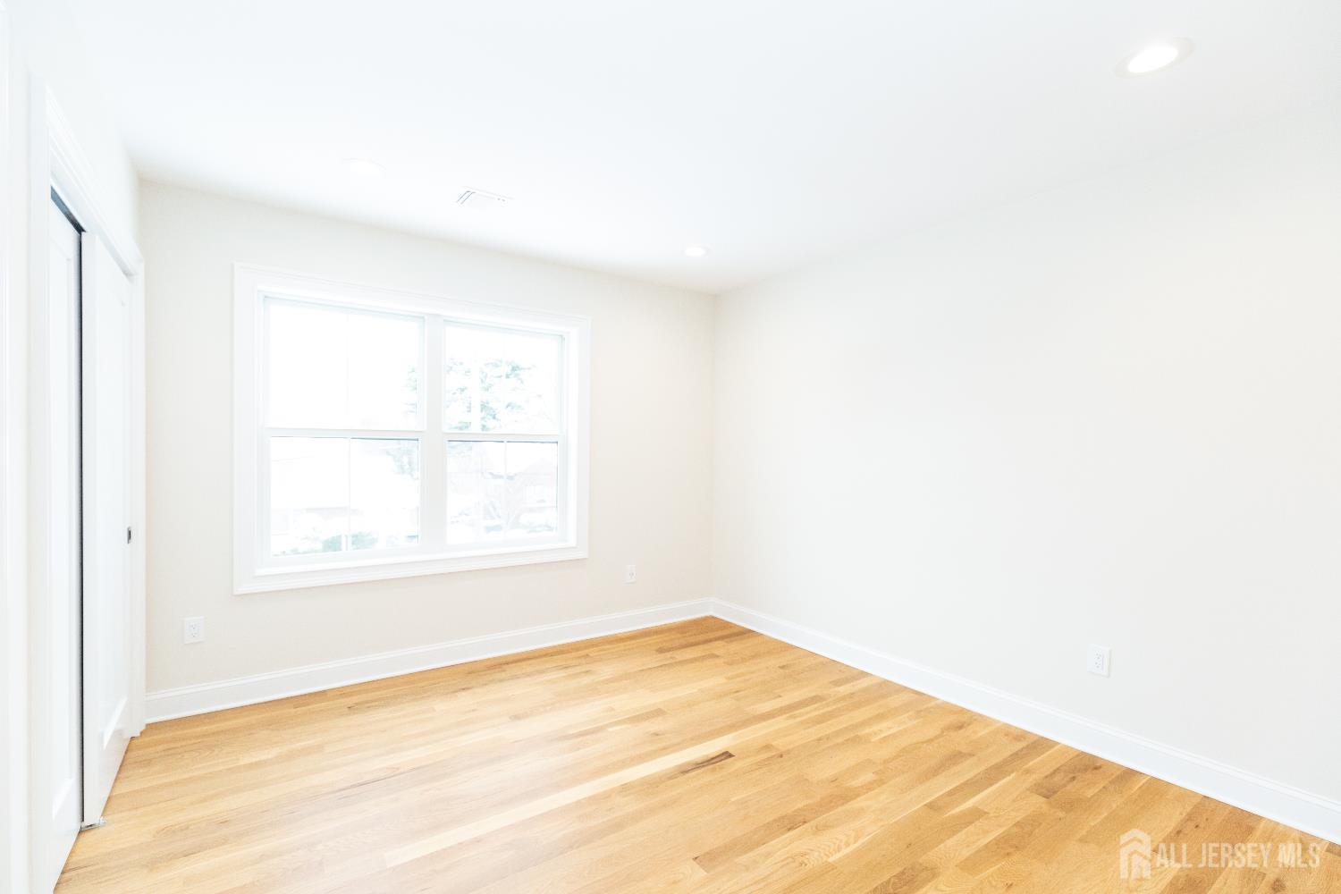 86 Albert Avenue Edison, NJ 08837 - Photo 50 of 73