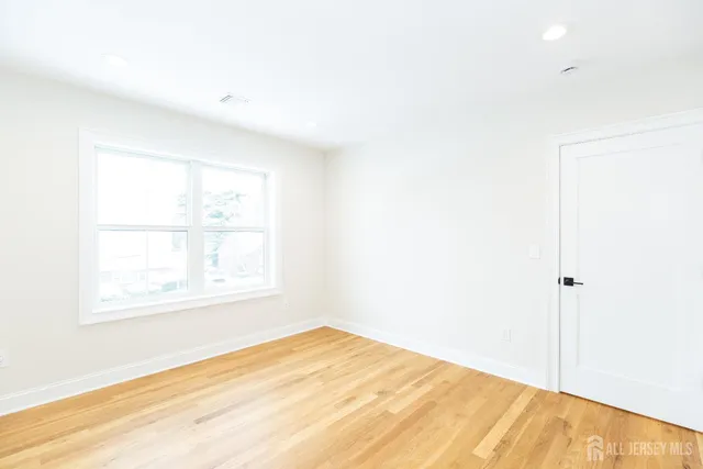 $1,150,000 | 86 Albert Avenue, Edison, NJ 08837