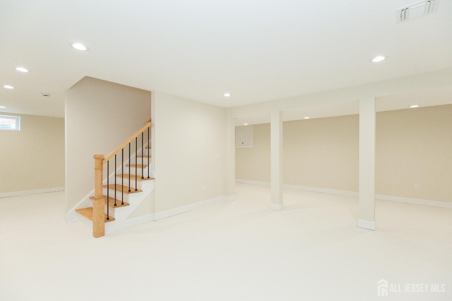 86 Albert Avenue Edison, NJ 08837 - Photo 59 of 73