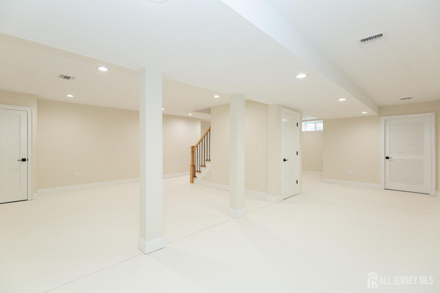 86 Albert Avenue Edison, NJ 08837 - Photo 60 of 73