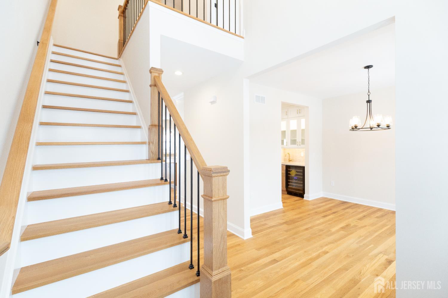 86 Albert Avenue Edison, NJ 08837 - Photo 6 of 73