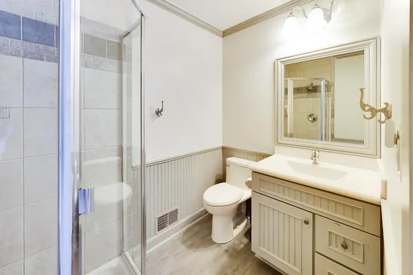 $599,000 | 5083 Chambers Drive, Hoffman Estates, IL 60010