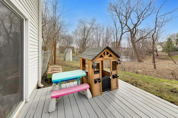 $599,000 | 5083 Chambers Drive, Hoffman Estates, IL 60010