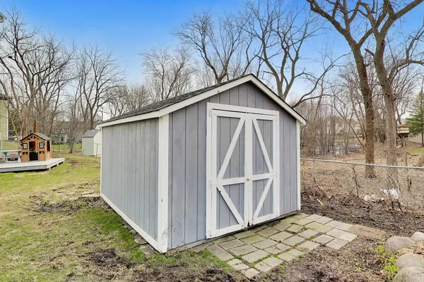 $599,000 | 5083 Chambers Drive, Hoffman Estates, IL 60010