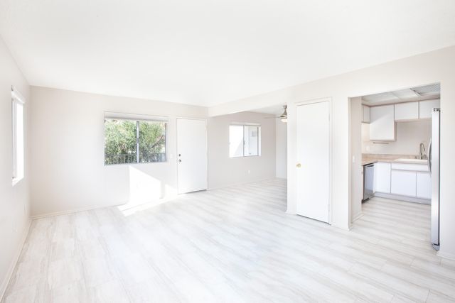 $2,200 | 390 West Santa Elena Road, Palm Springs, CA 92262