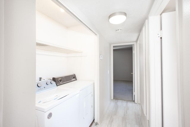 $2,200 | 390 West Santa Elena Road, Palm Springs, CA 92262