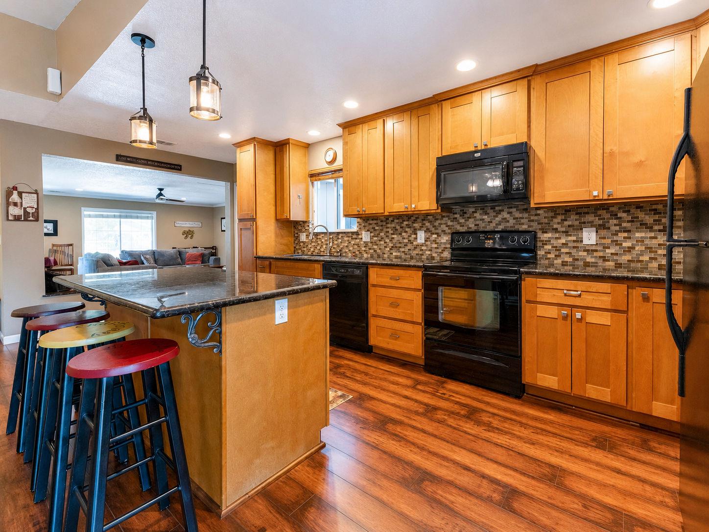 646 Rocky Hill Road Murphys, CA 95247 - Photo 3 of 71