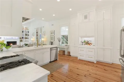 $2,350,000 | 5240 Prytania Street, New Orleans, LA 70115