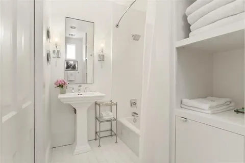 $2,350,000 | 5240 Prytania Street, New Orleans, LA 70115