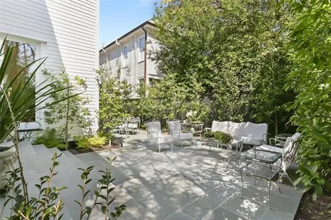 $2,350,000 | 5240 Prytania Street, New Orleans, LA 70115