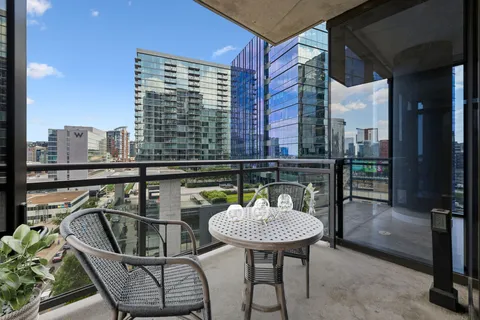 $1,125,000 | 1212 Demonbreun Street, Unit 815, Nashville, TN 37203