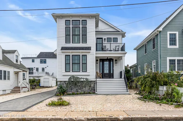 $2,675,000 | 22 2nd Avenue, Manasquan, NJ 08736