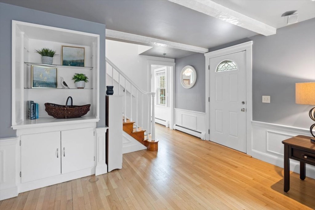 53 Winter Street Kingston, MA 02364 - Photo 3 of 28 a hallway with wooden floor