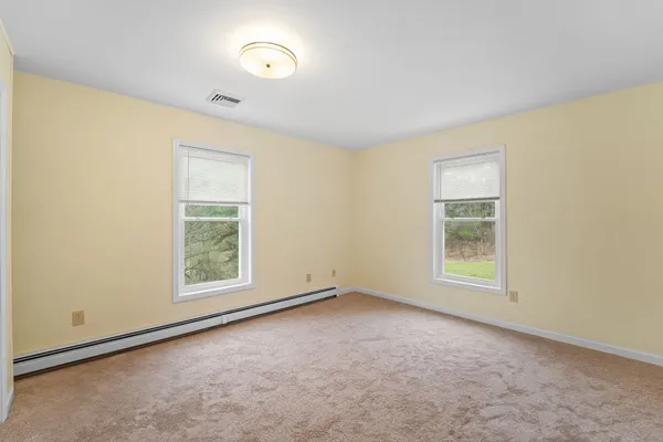 $299,999 | 1122 Day Hollow Road, Endicott, NY 13760