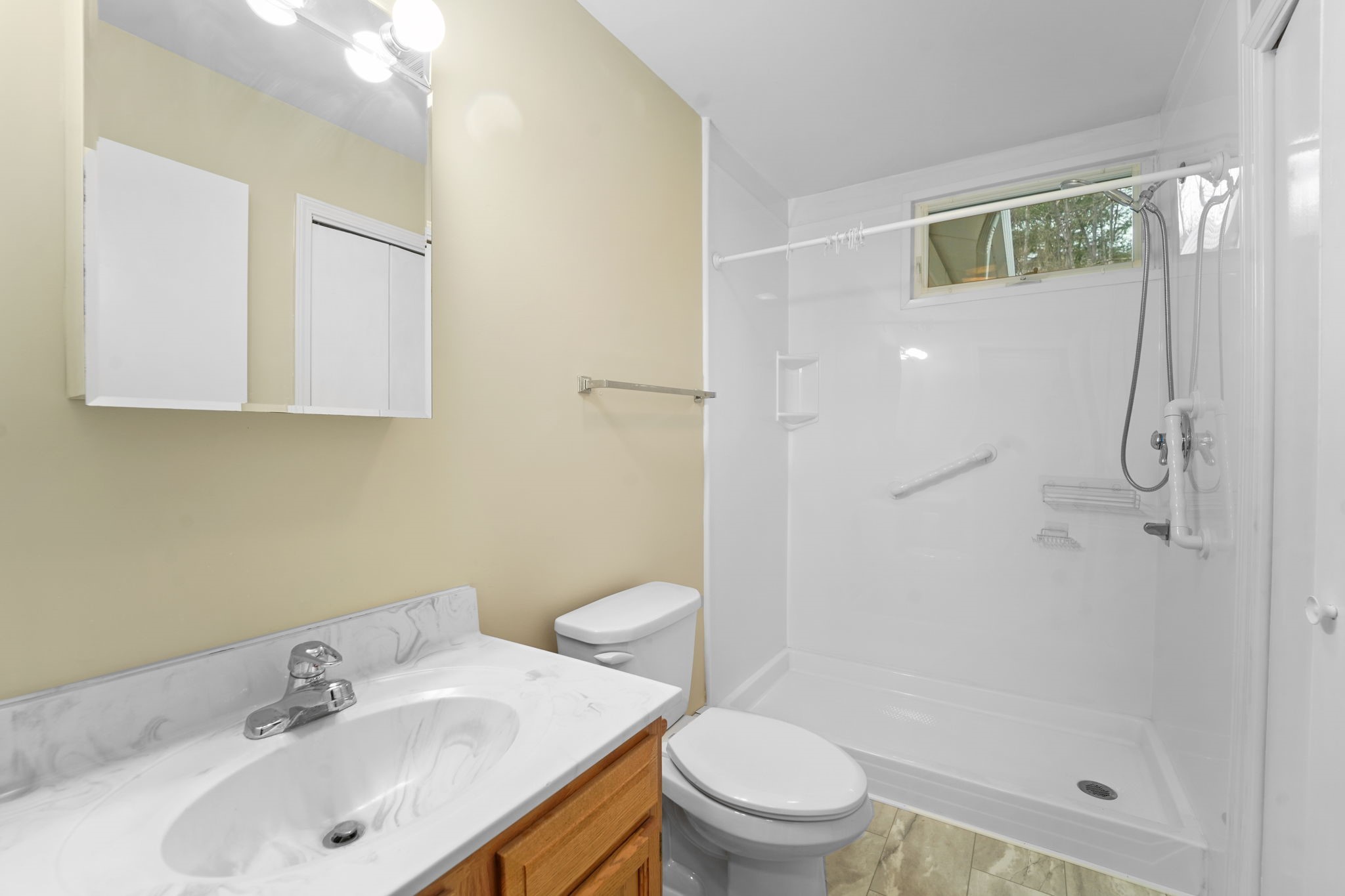 1122 Day Hollow Road Endicott, NY 13760 - Photo 18 of 35