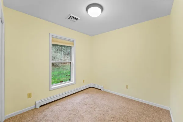 $299,999 | 1122 Day Hollow Road, Endicott, NY 13760