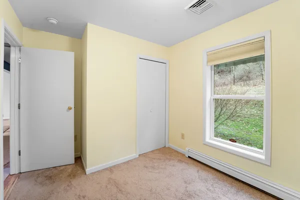 $299,999 | 1122 Day Hollow Road, Endicott, NY 13760