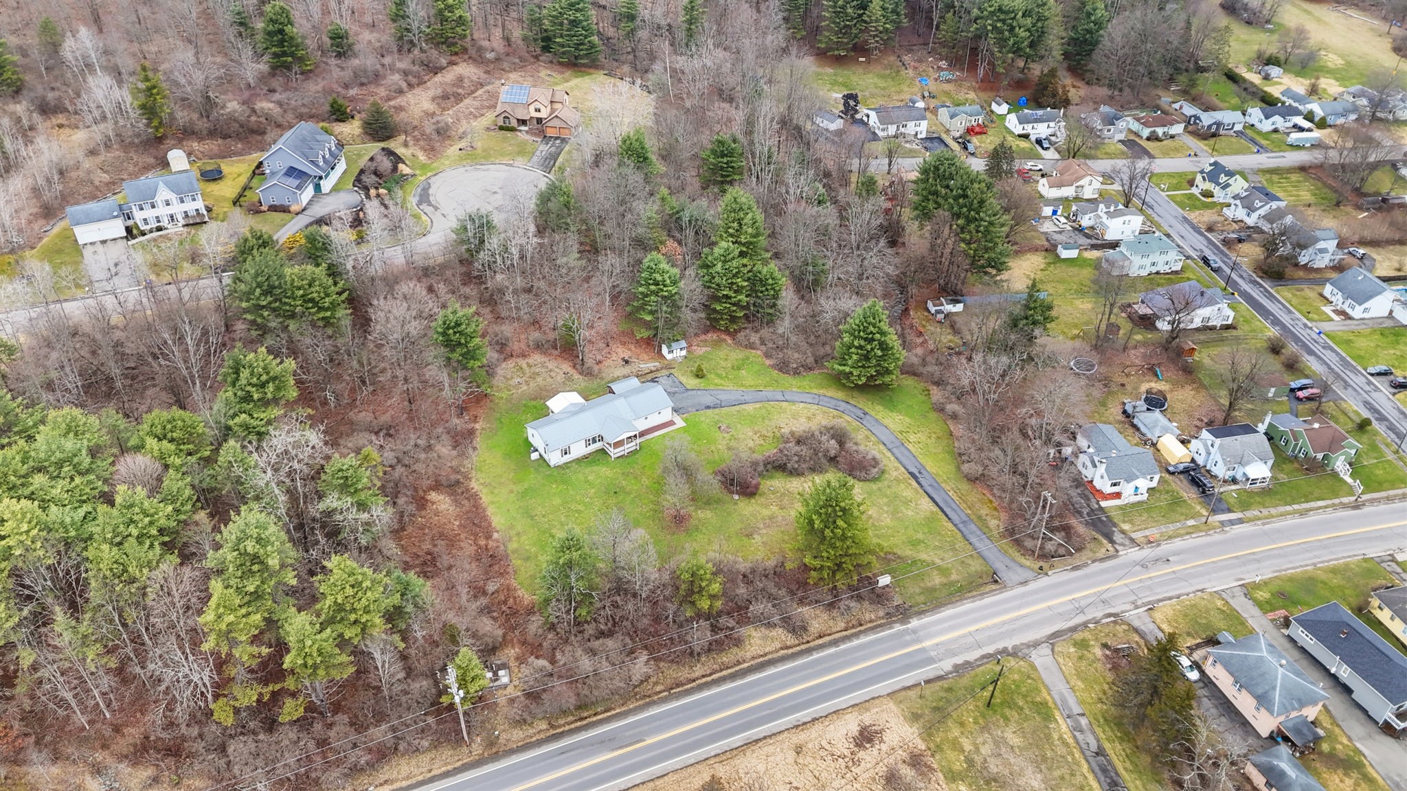 1122 Day Hollow Road Endicott, NY 13760 - Photo 21 of 35