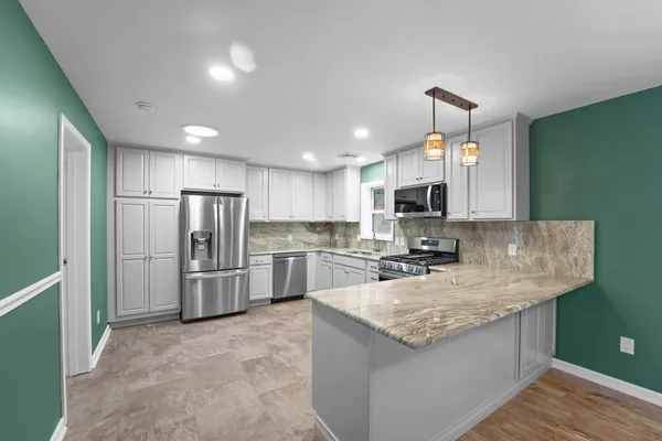 $299,999 | 1122 Day Hollow Road, Endicott, NY 13760