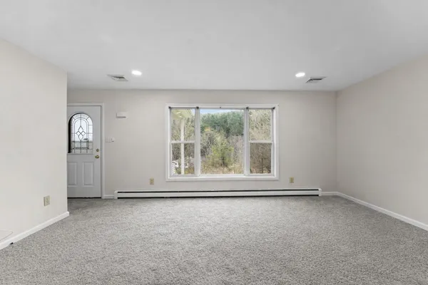 $299,999 | 1122 Day Hollow Road, Endicott, NY 13760