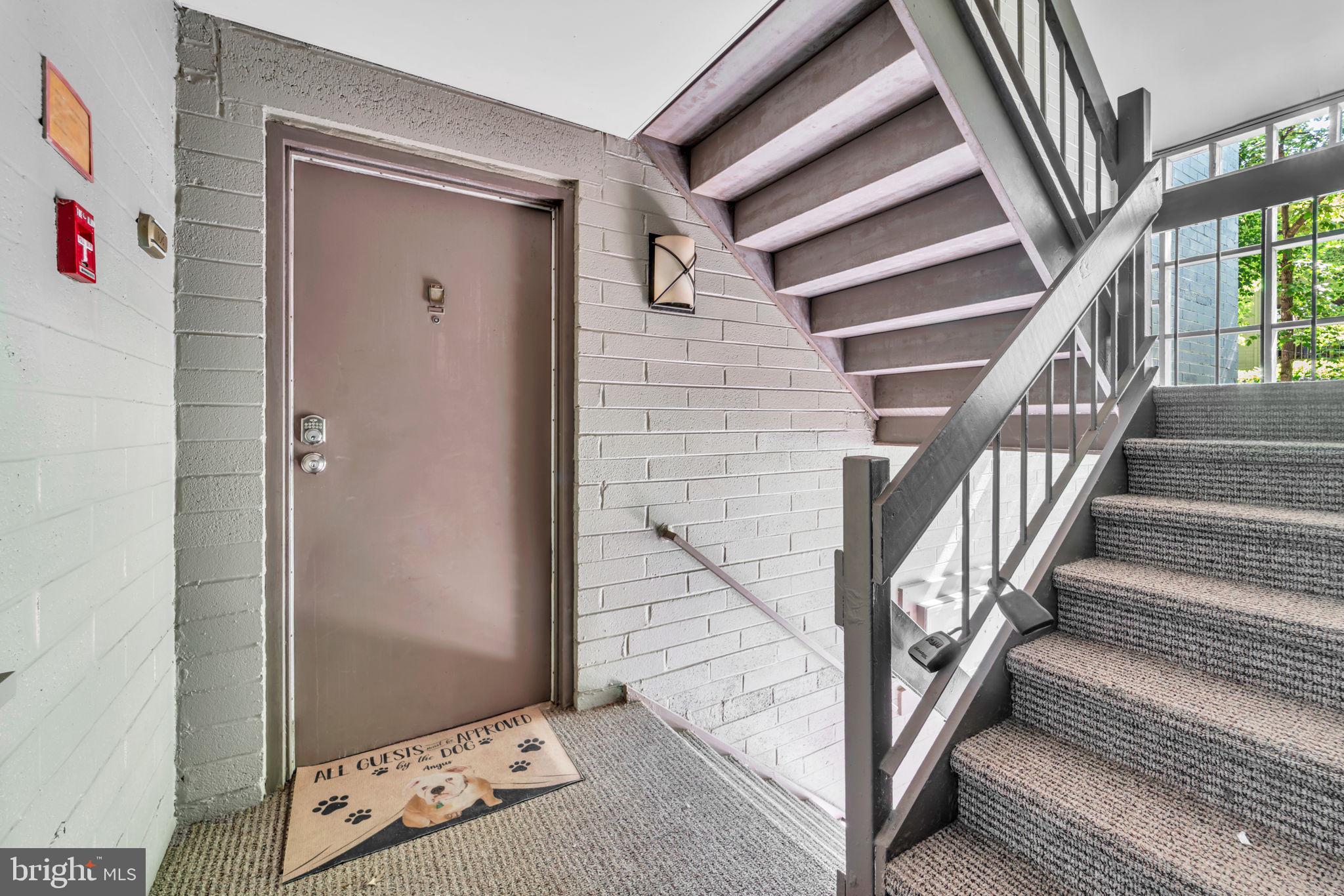 11743 Ledura Court, Unit 104 Reston, VA 20191 - Photo 4 of 38