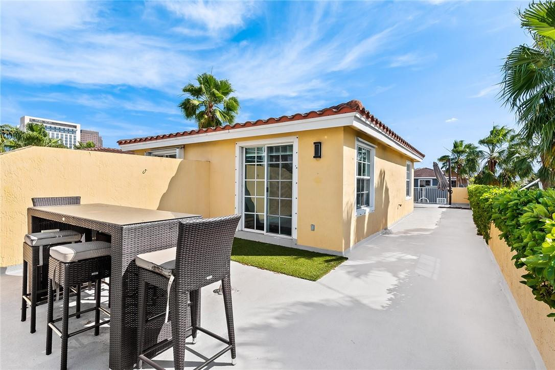421 Southwest 5th Street, Unit 421 Fort Lauderdale, FL 33315 - Photo 11 of 35 Photo 11