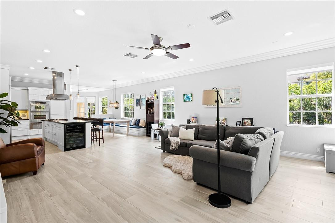 421 Southwest 5th Street, Unit 421 Fort Lauderdale, FL 33315 - Photo 23 of 35 Photo 23