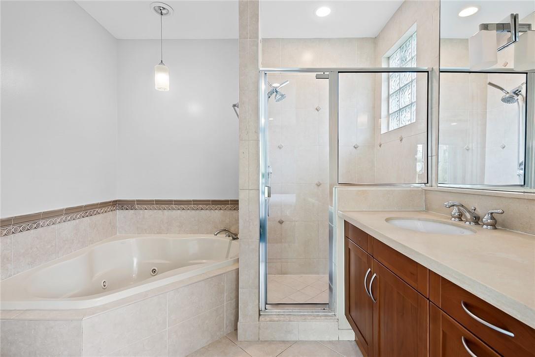 421 Southwest 5th Street, Unit 421 Fort Lauderdale, FL 33315 - Photo 31 of 35 Photo 31