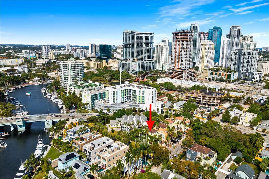 421 Southwest 5th Street, Unit 421 Fort Lauderdale, FL 33315 - Photo 5 of 35 Photo 5