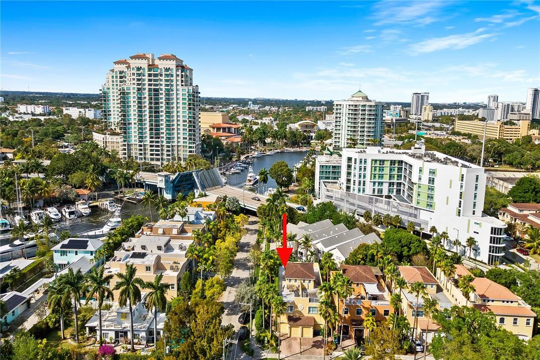 421 Southwest 5th Street, Unit 421 Fort Lauderdale, FL 33315 - Photo 6 of 35 Photo 6